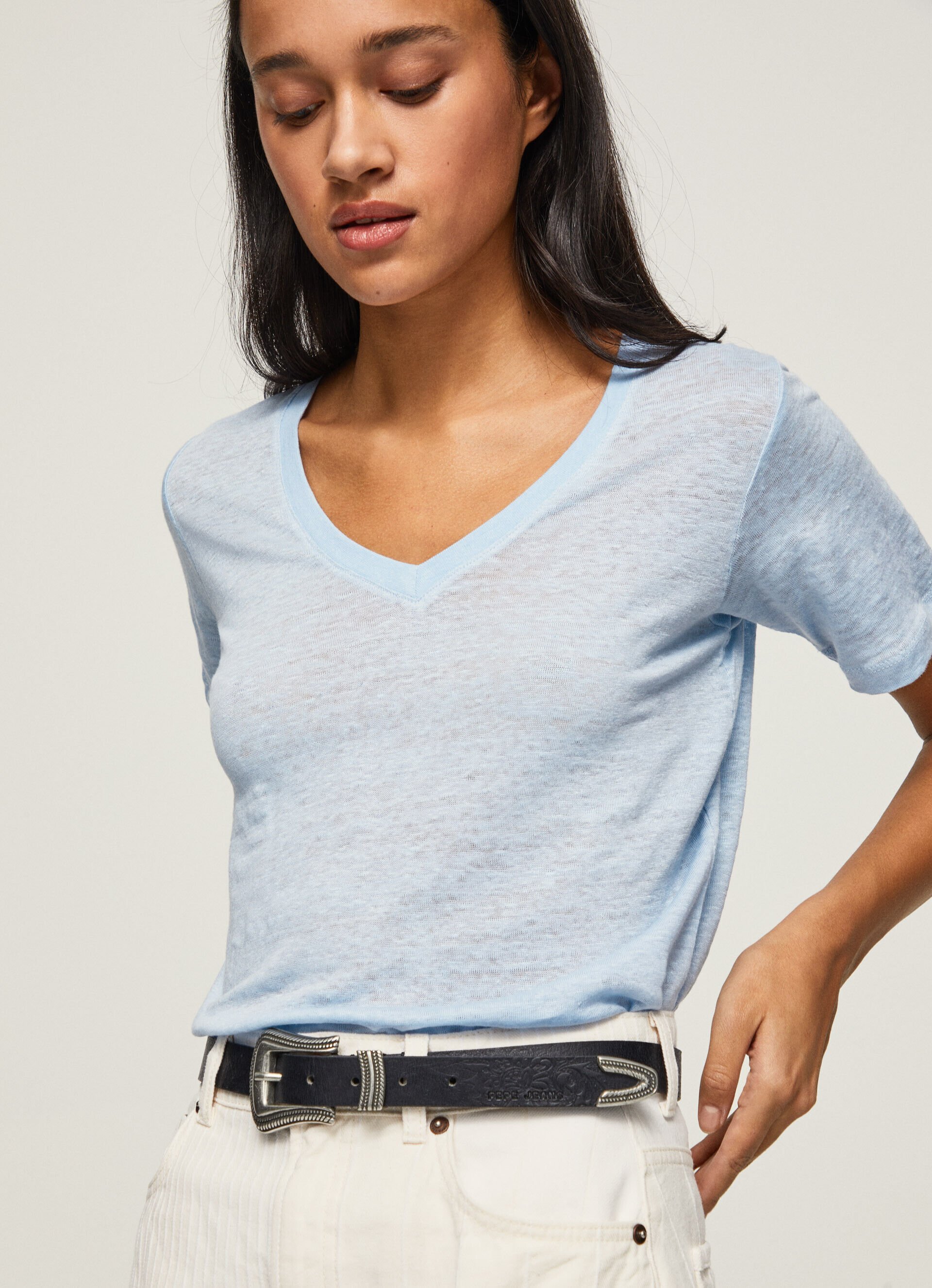 CAMISETA DE LINHO COM GOLA ALTA - azul-marinho
