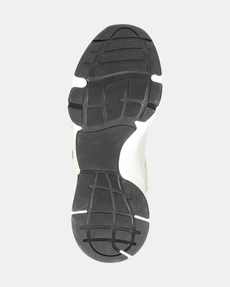 Hub Dad Sneakers  - ecru