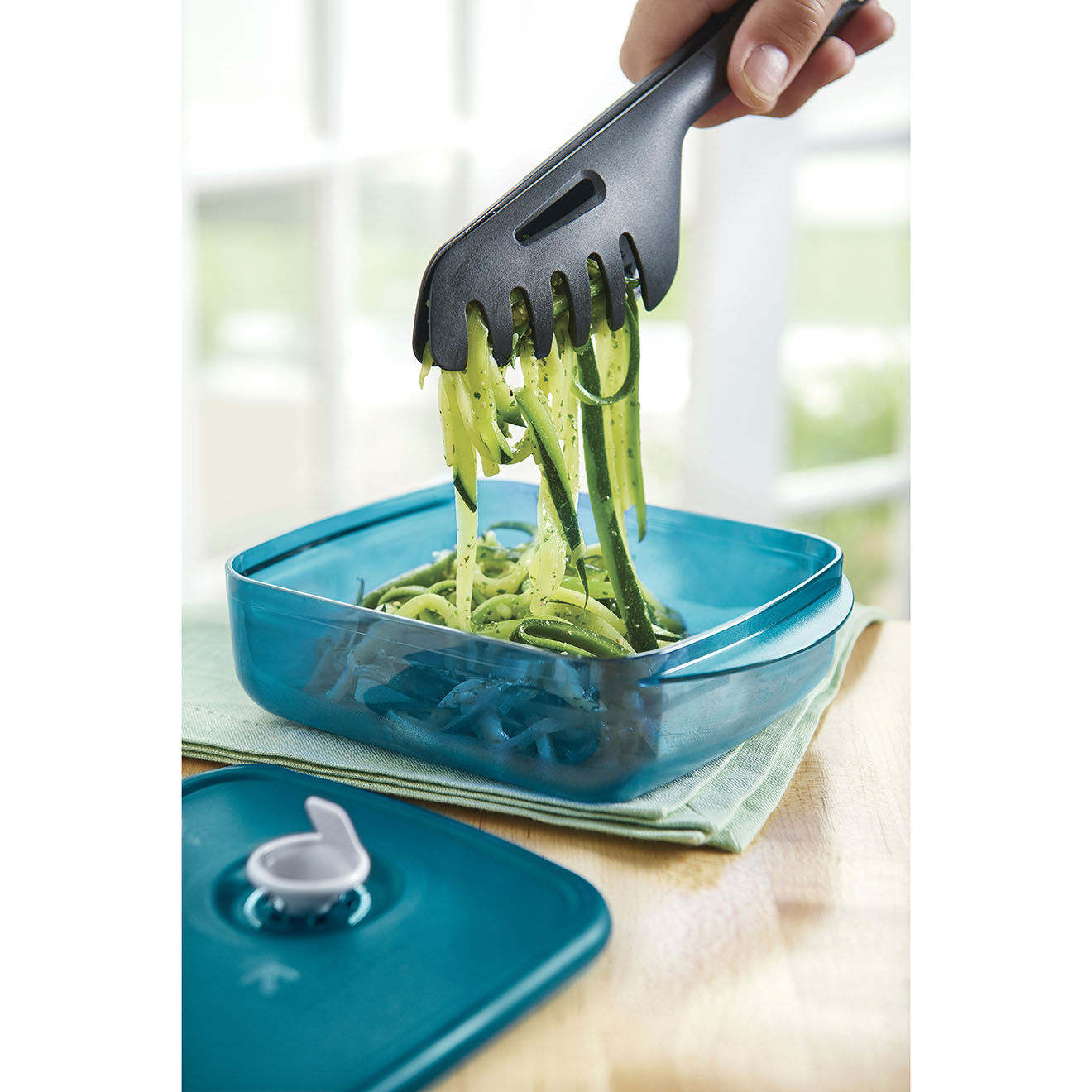Tupperware Boite avec couvercle Crystal Up bleu glacial - 600ml