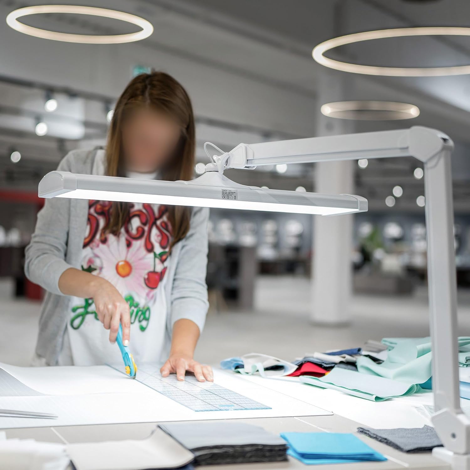 SEMPLIX LED Arbeits-Tischlampe mit 540 LEDs – dimmbar & augenschonend – 5 Lichtstufen – flexibel dreh- & schwenkbar – mit Tischklemme