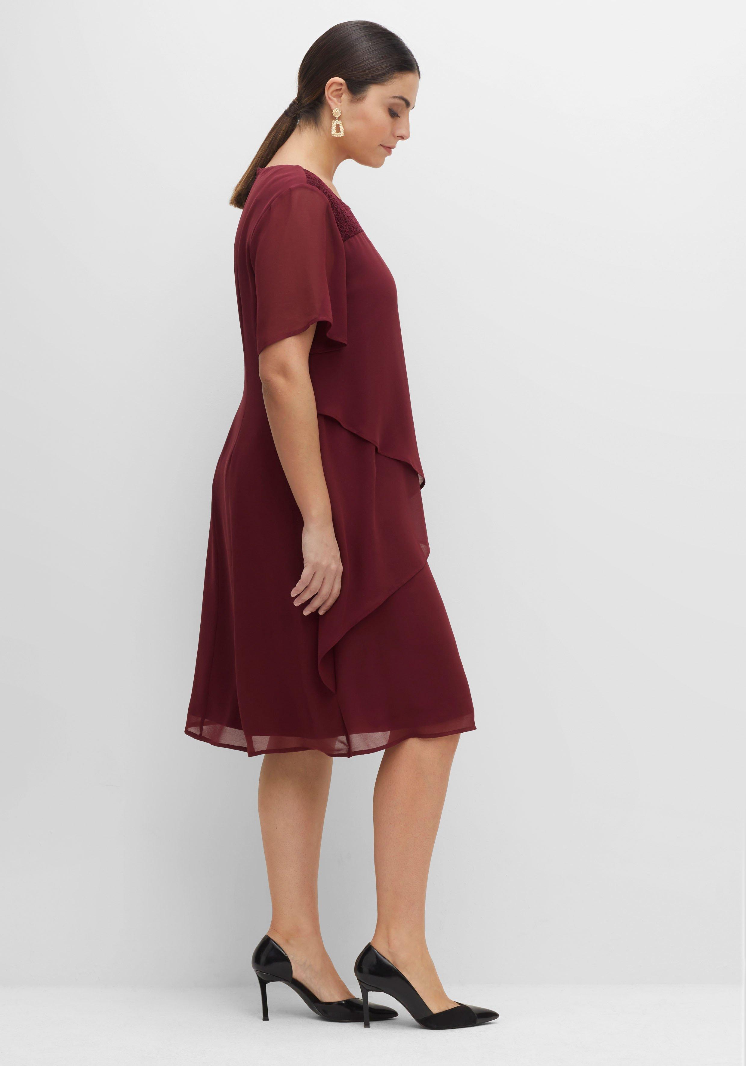 Cocktailkleid mit Spitzen-Einsatz, aus Chiffon