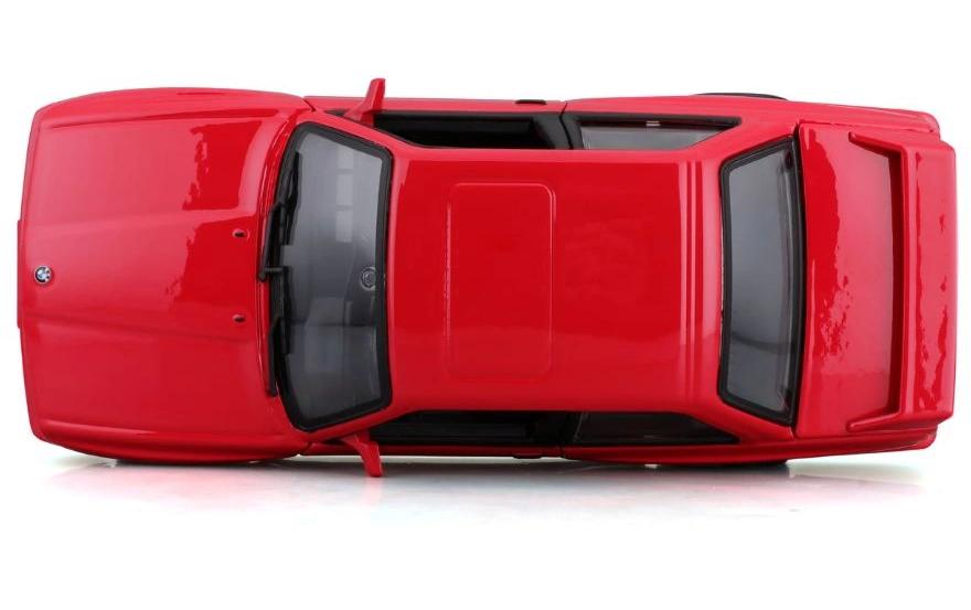 BMW M3 (E30) 1988 Rot 1:24Sammlermodell im Massstab 1:24