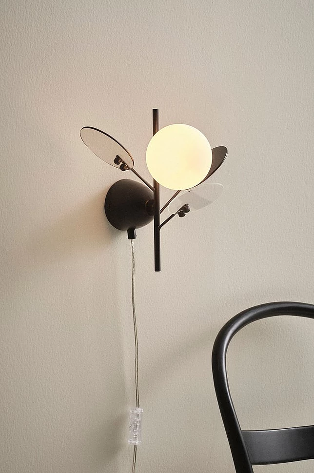 PETAL vegglampe