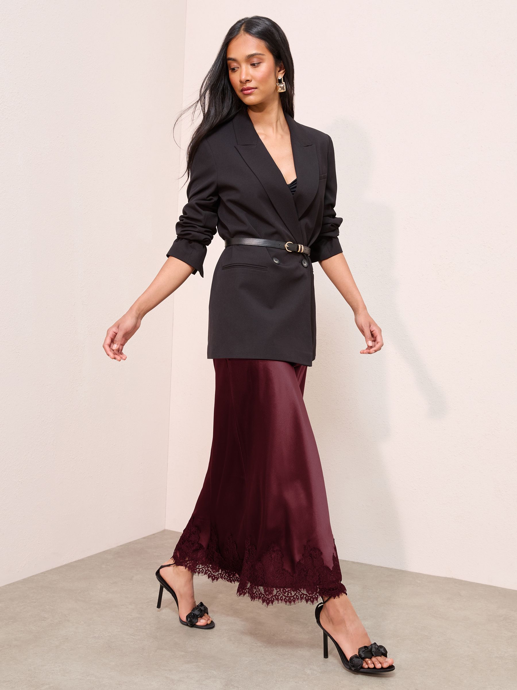 Bordeauxrood - Friends Like These X Lucy Mecklenburgh Satijnen Maxi Rok met Kantafwerking