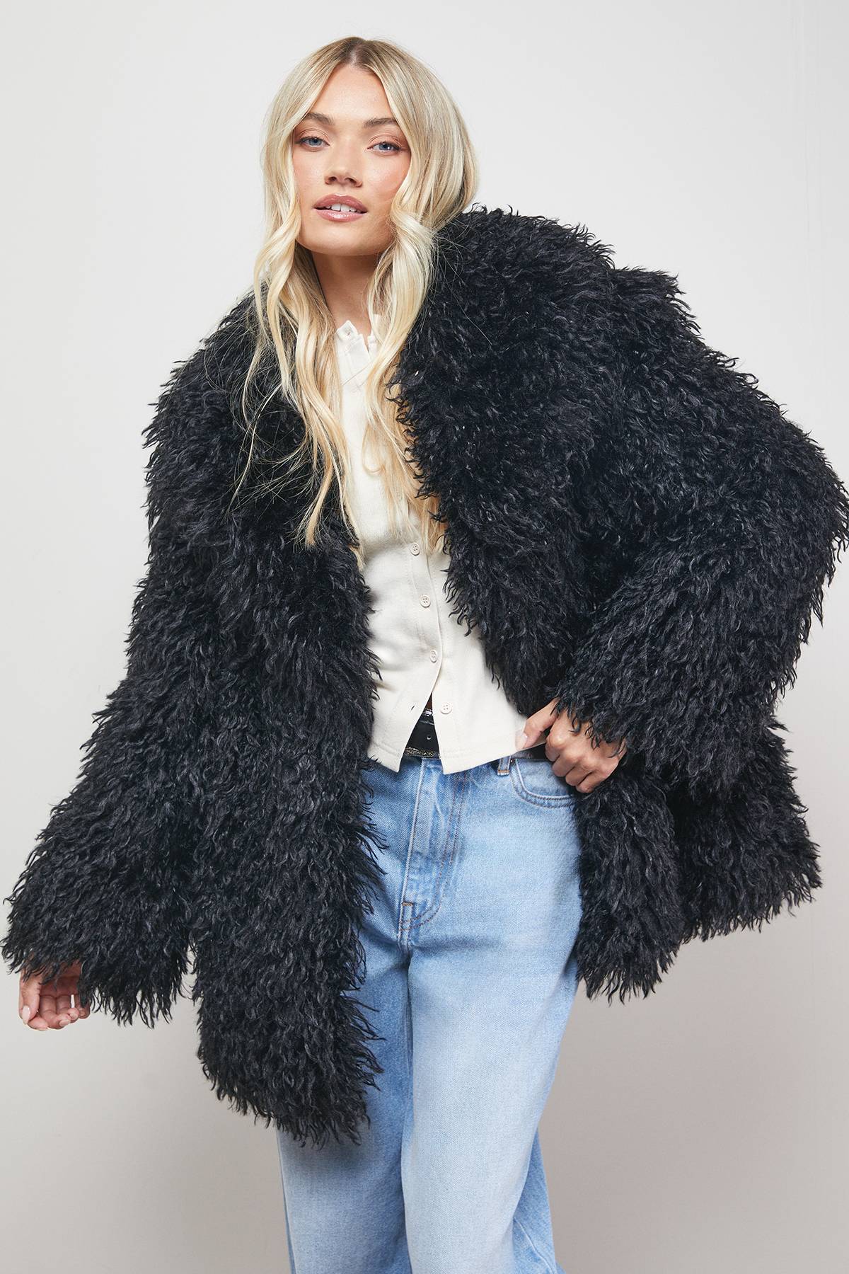 Oasis Manteau Court en synthétique Mongole