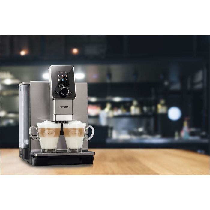 Nivona Kaffeevollautomat CafeRomatica NICR 930 // 1kg Nivona Kaffee gratis