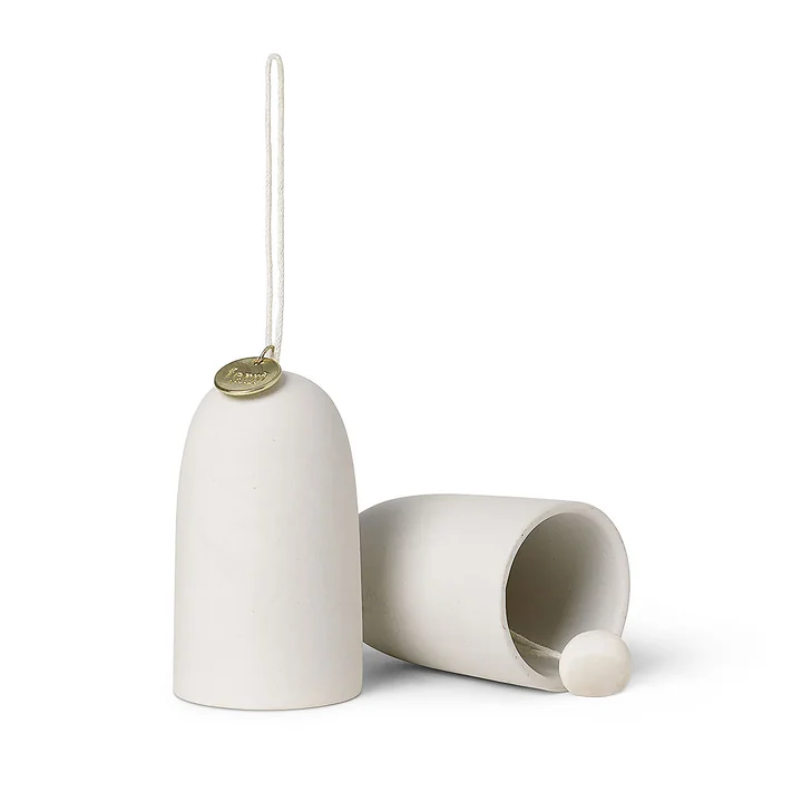 Ferm Living - Keramikanhänger Glocken, off-white (2er-Set)