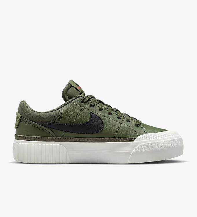 Nike Women Court Legacy Lift Sneakers