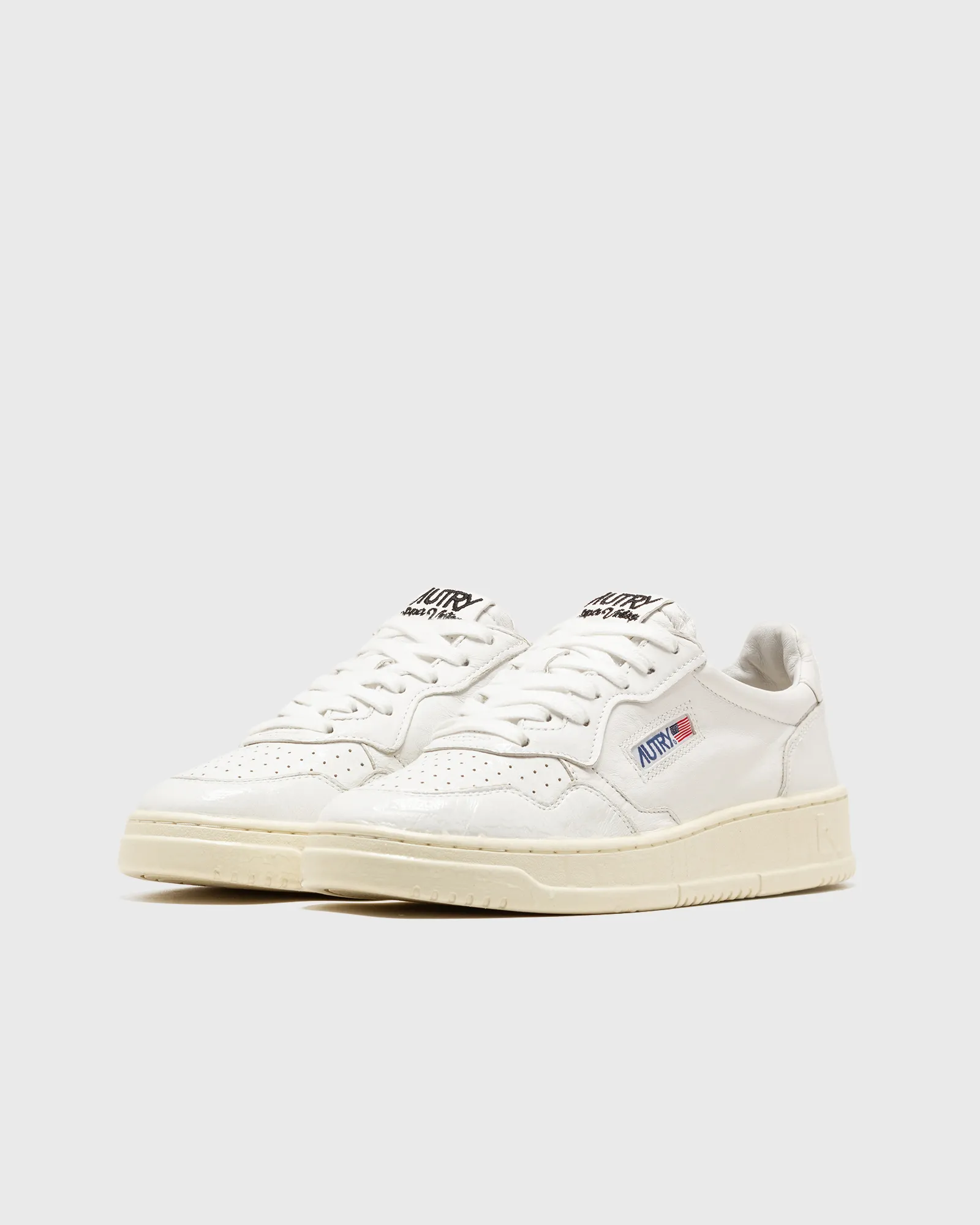 Autry Action Shoes WMNS SUP VINT LOW