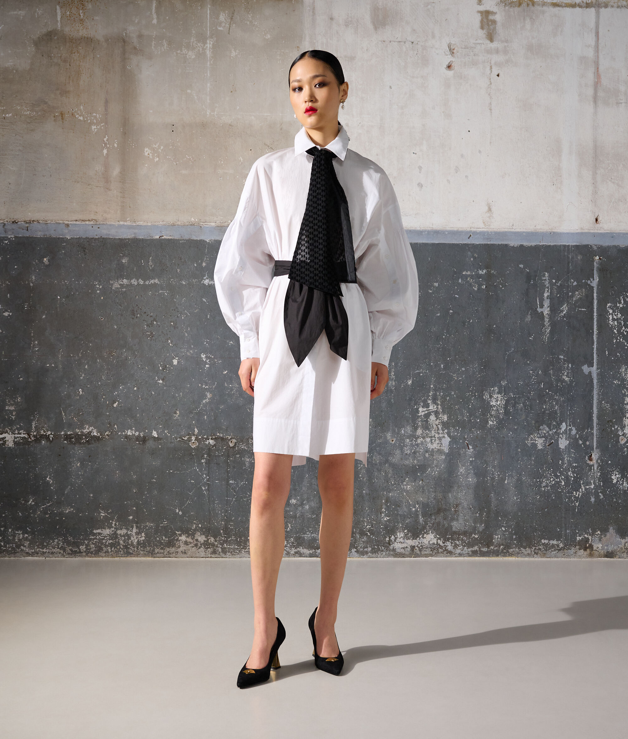 ROBE CHEMISE À LAVALLIÈRE SÉLECTIONNÉE PAR HUN KIM