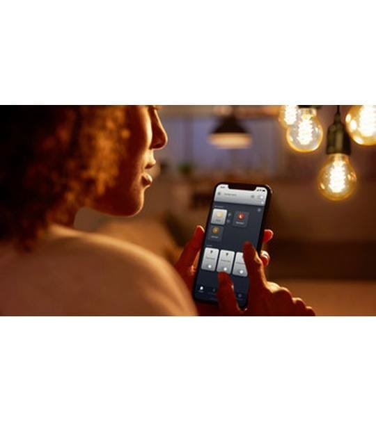 Philips Hue Leuchtmittel White E27 Einzelpack Filament 550 Filament-Leuchtmittel mit E27 Sockel