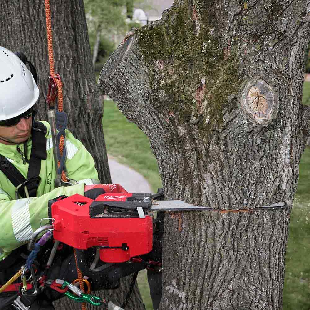 MILWAUKEE 18V FUEL™ 356mm ( 14") Top Handle Chainsaw Skin M18FTCHS140