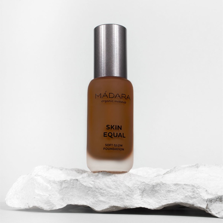 Mádara Skin Equal Foundation #100 Mocha 30ml