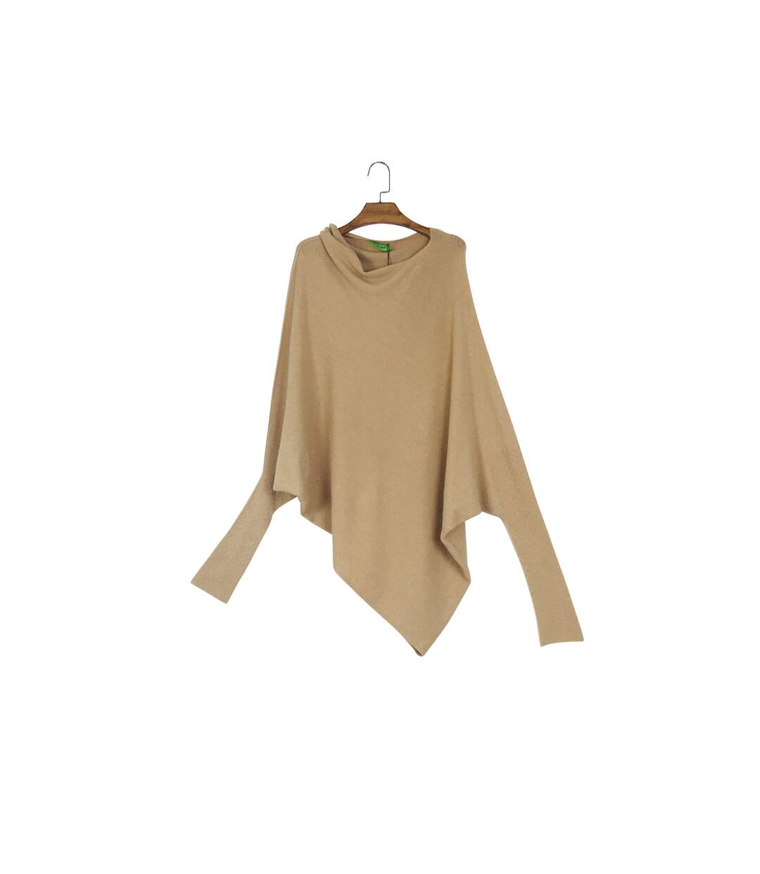 Pull poncho overside VACILLA
