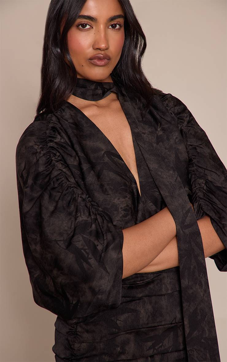 Noir Robe Mini Col V En Satin Imprimé