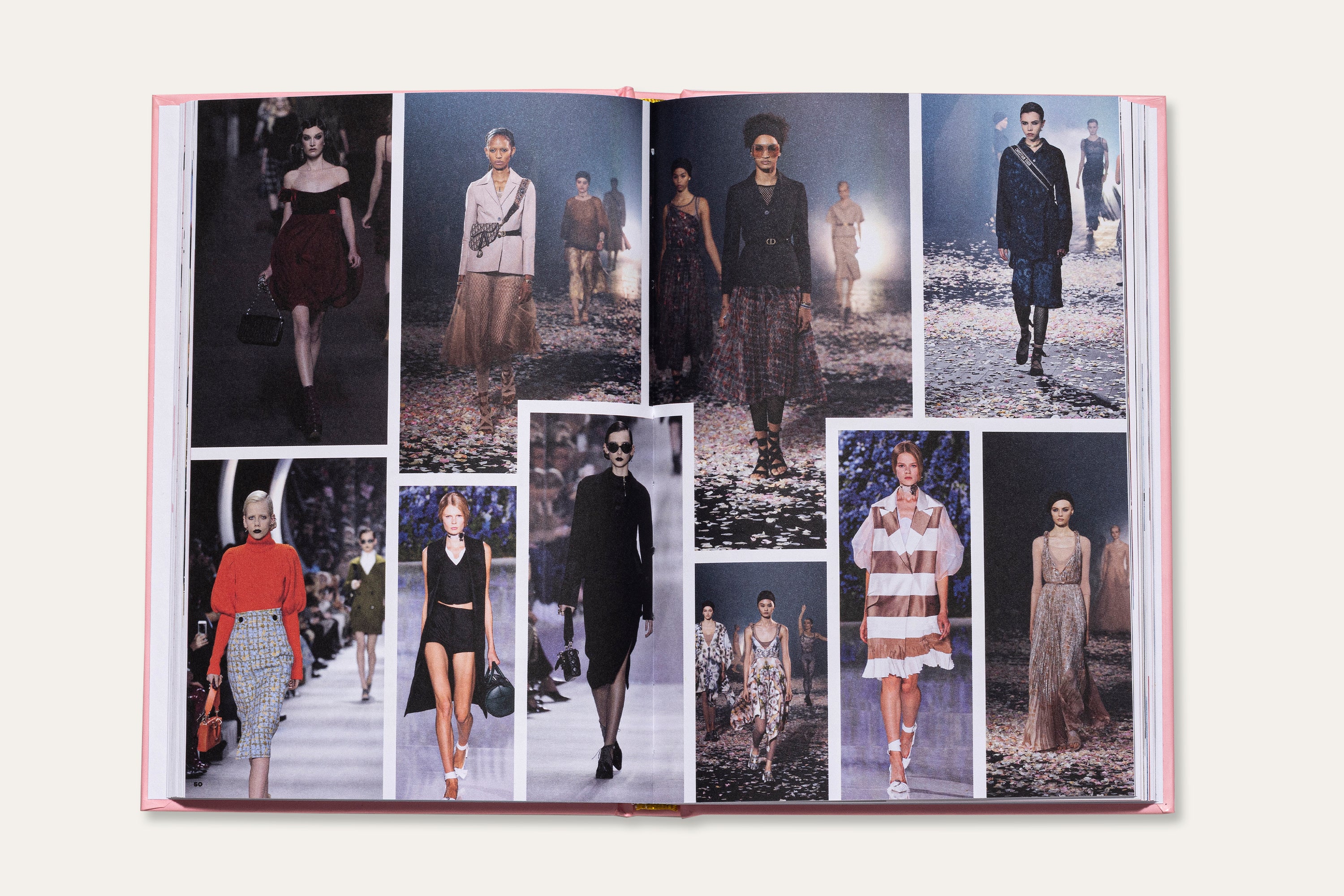 New Mags  The Essence of Dior bog