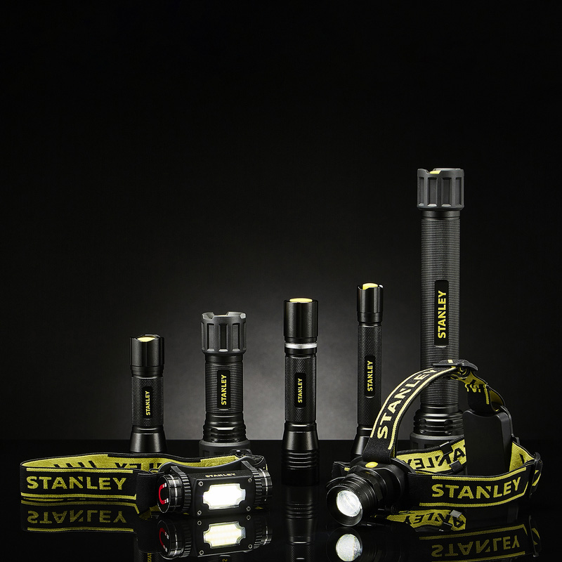 Stanley Zaklamp met instelbare zoomfocus 600lm 6000K