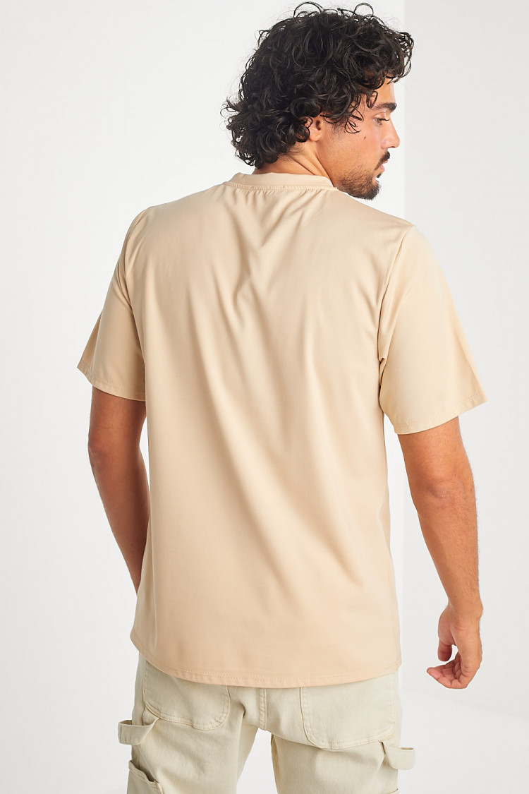 T-shirt beige coeur brisé