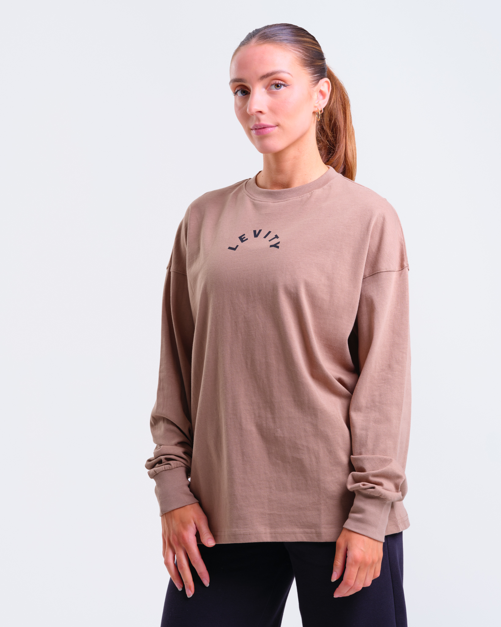 LEVITY Movement LS Beige