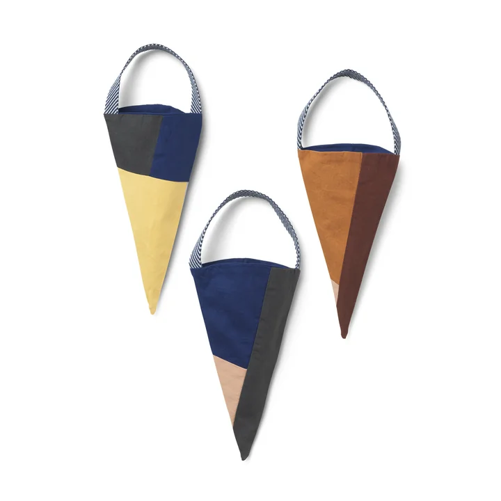 Ferm Living - Shay Weihnachts-Kegeltüte 3er-Set
