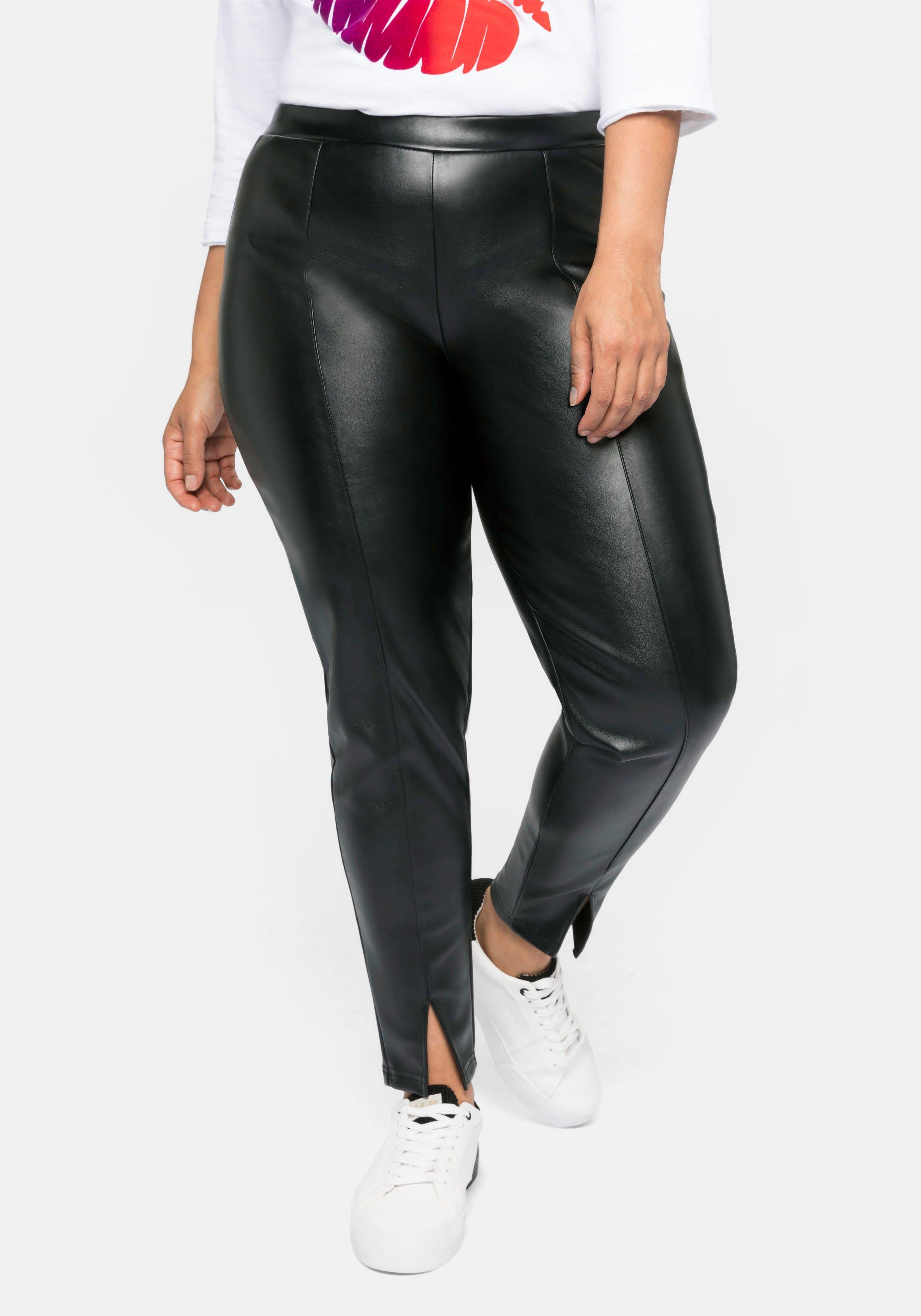 Leggings in Lederoptik, mit Schlitz am Saum