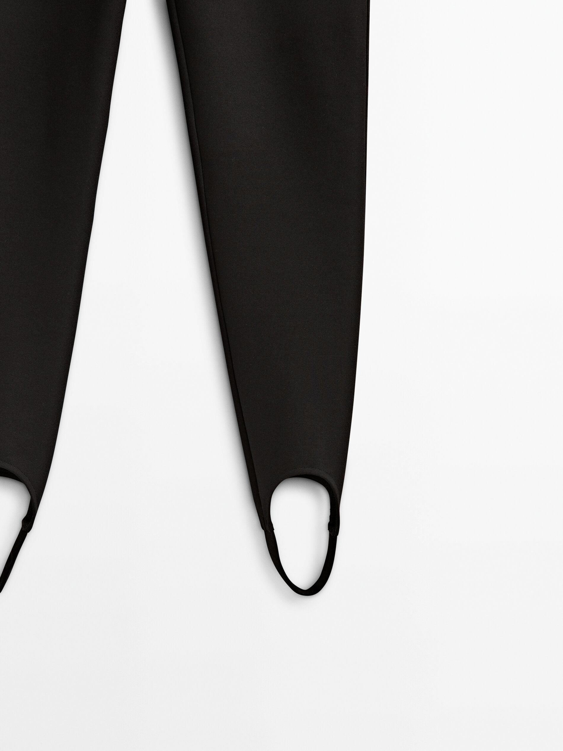 Leggings pretas Fuseau - PRETO