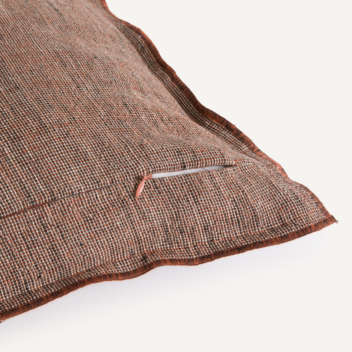 AM.PM<br>Capa de almofada em linho tecido tingido, Missia