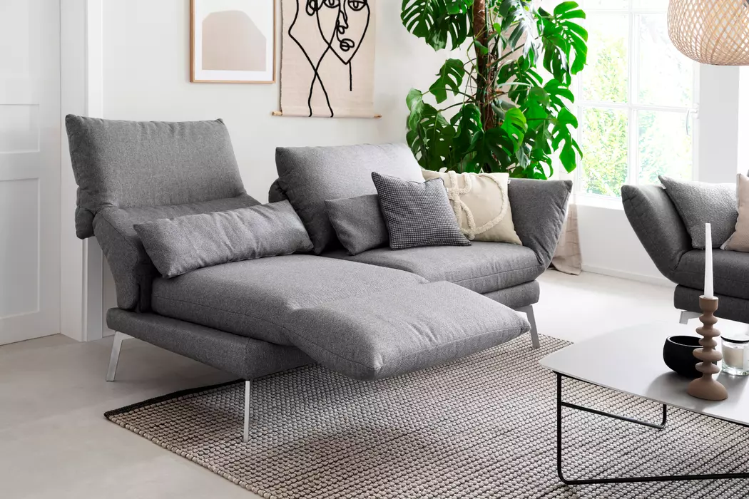 Sofa Spin