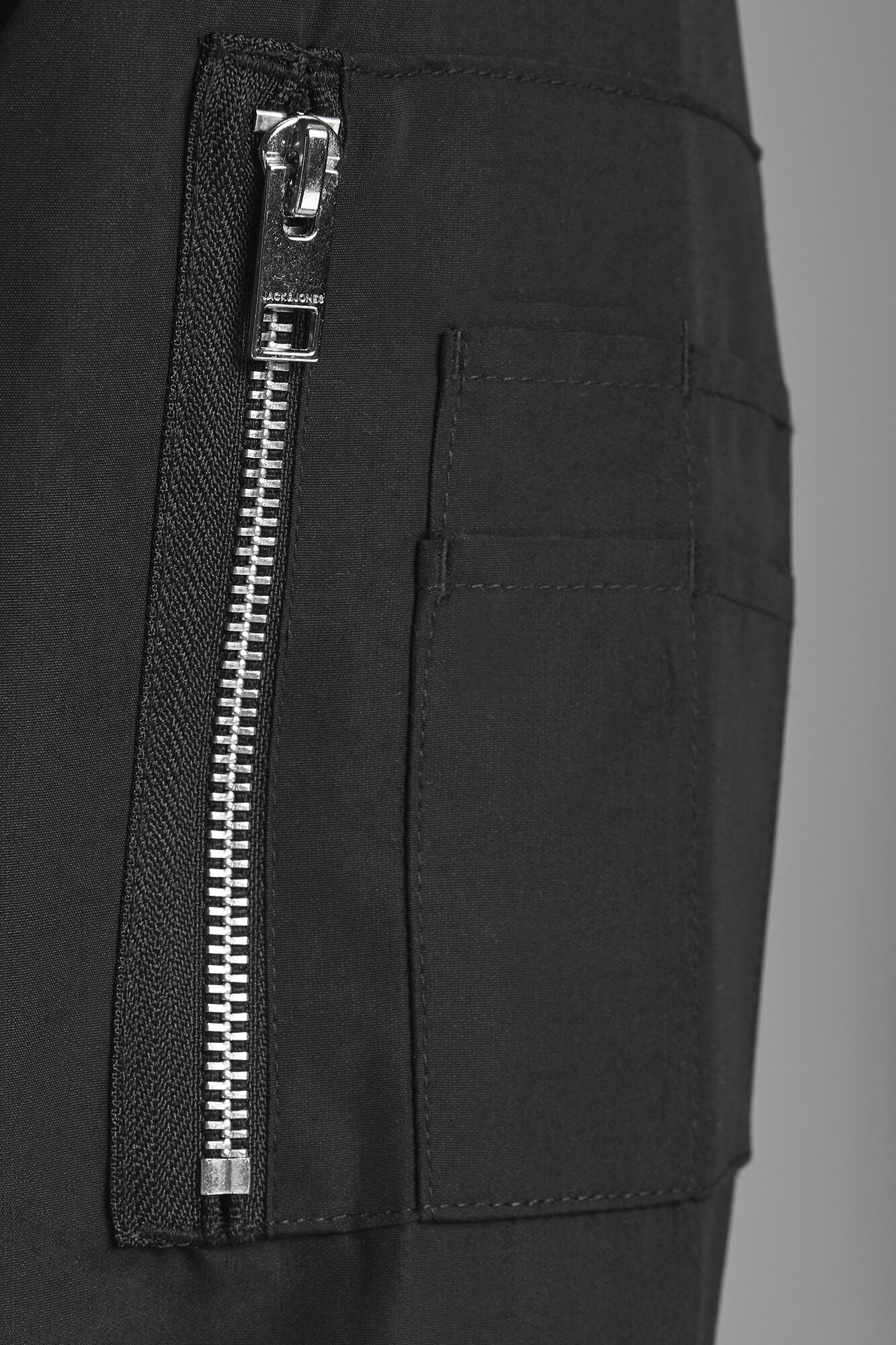 Jaqueta bomber leve PLUS