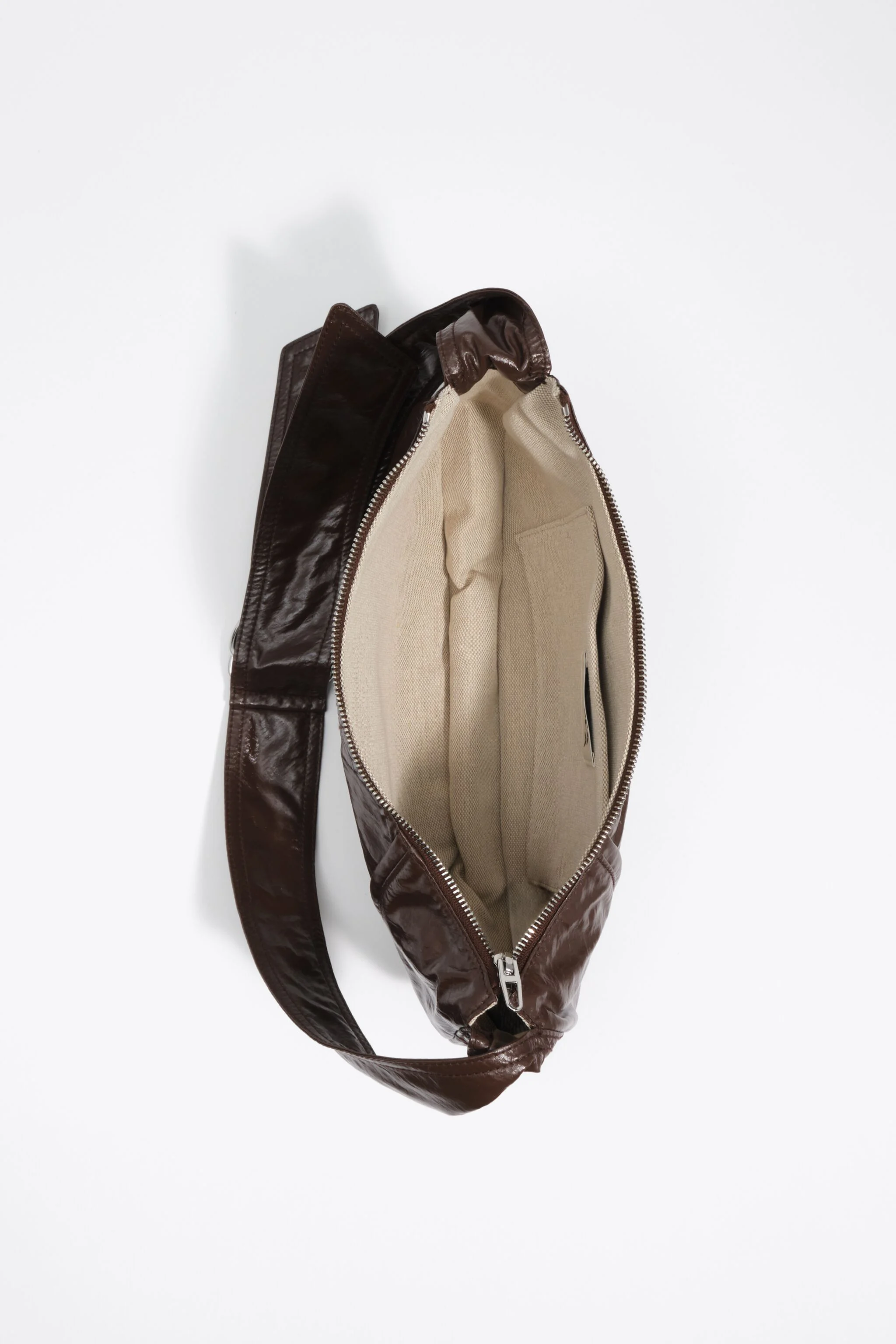 Saco Moon de chocolate brilhante médio