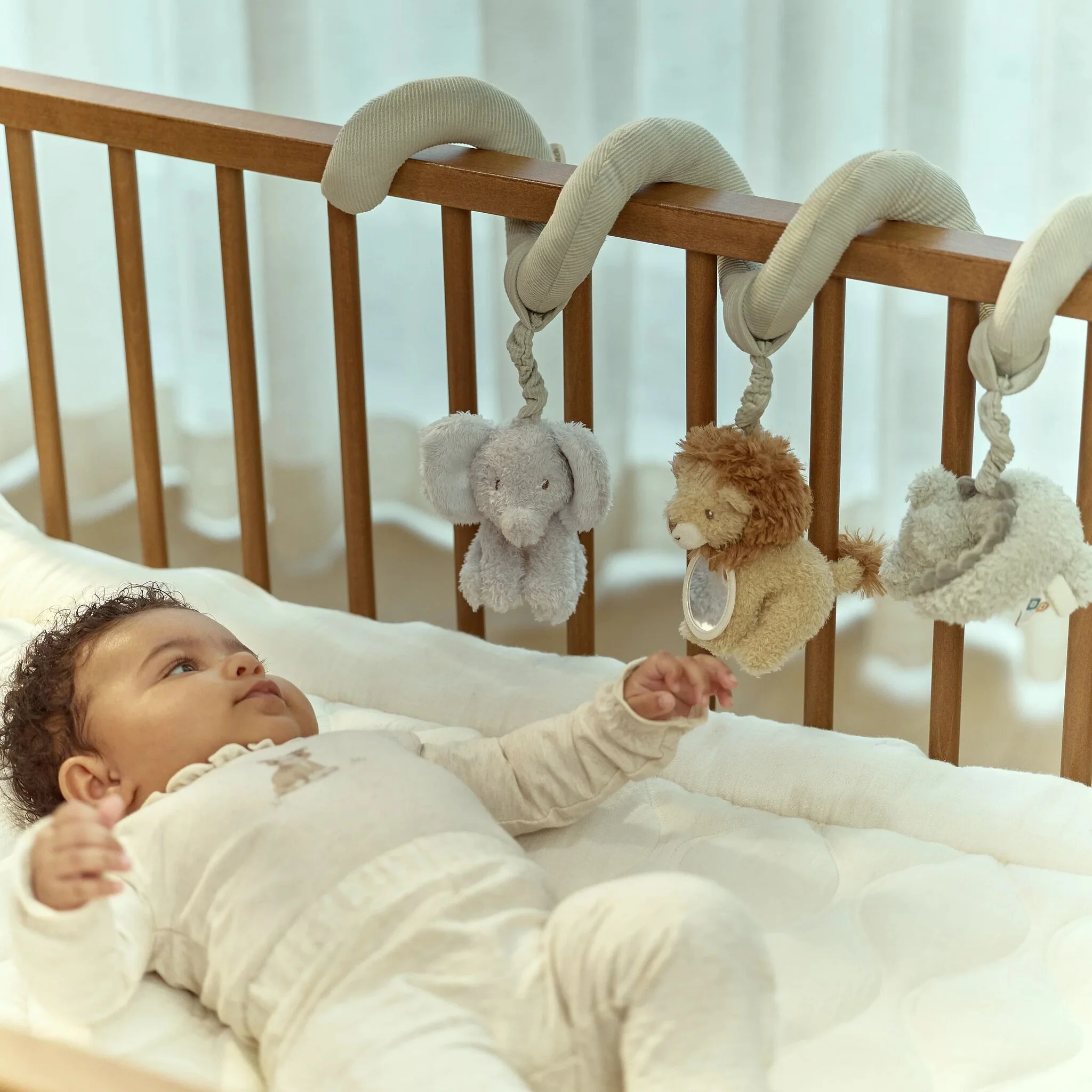 Activiteitenspiraal Safari Friends – Zachte speelspiraal voor baby’s