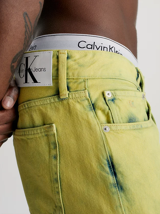 Calça jeans reta cropped dos anos 90