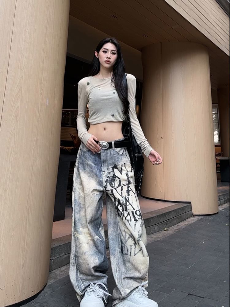 Coline - Mid Waist Lettering Washed Wide Leg Jeans