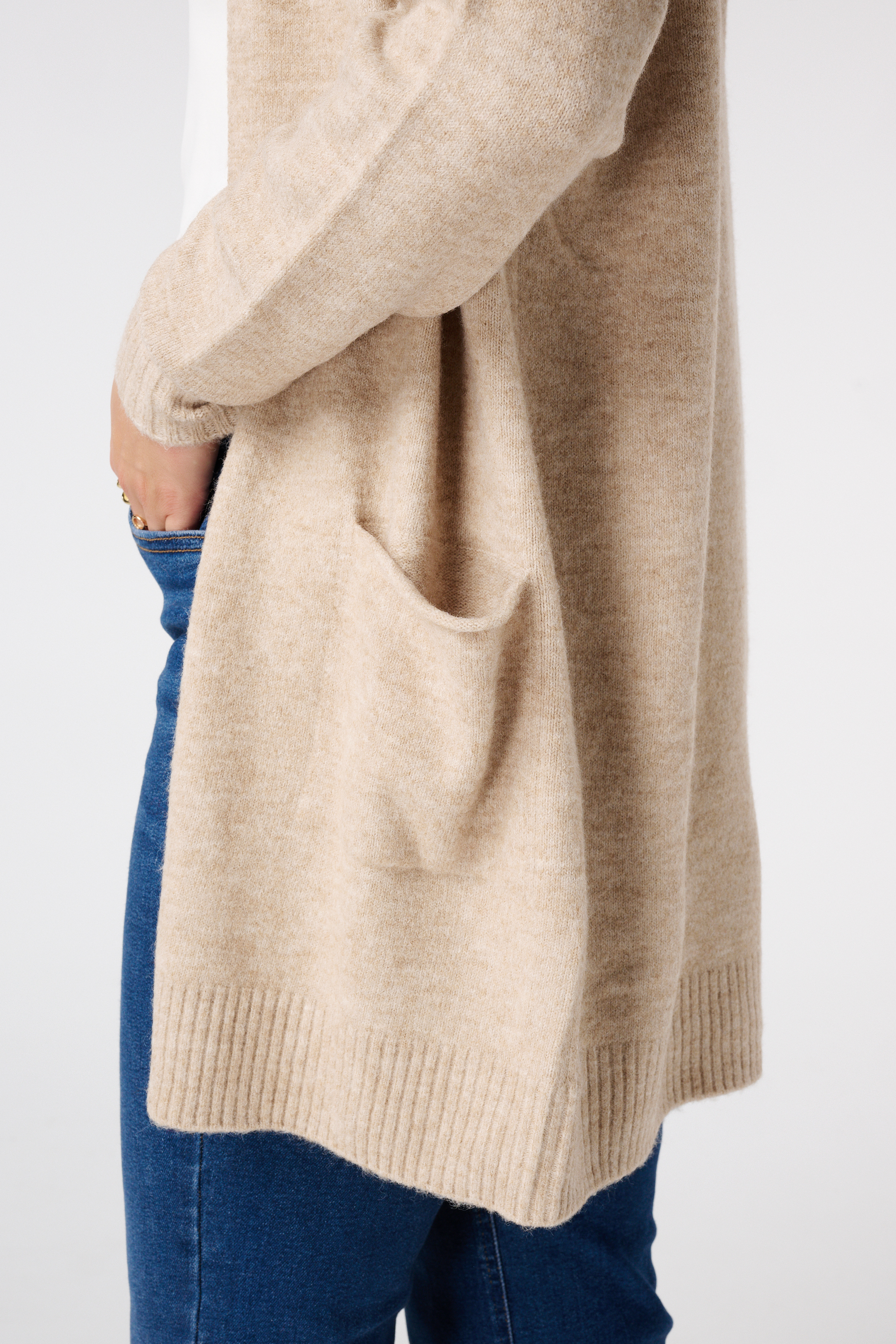 Halflang vest met steekzakken sand melange
