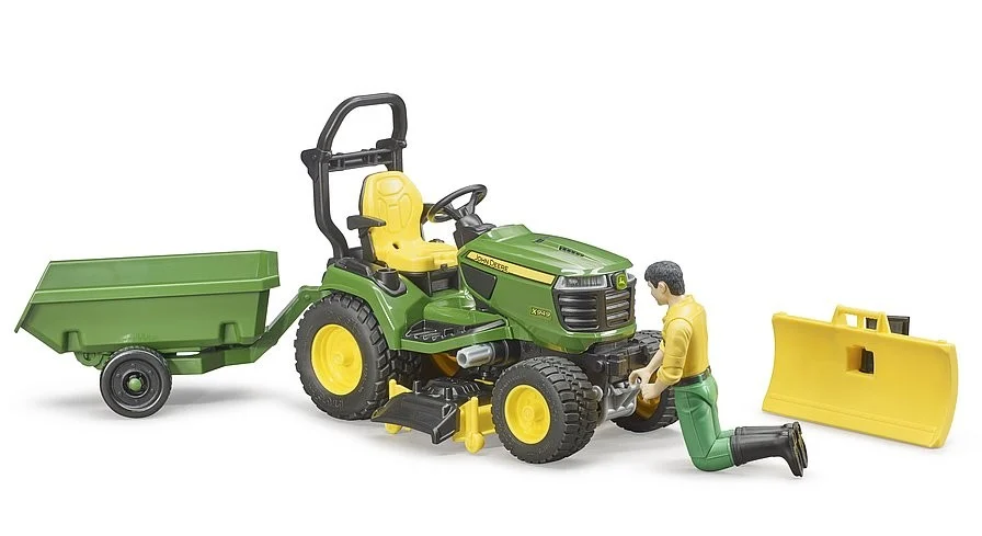 Bruder -BWorld John Deere Havetraktor med trailer og gartner (62104)
