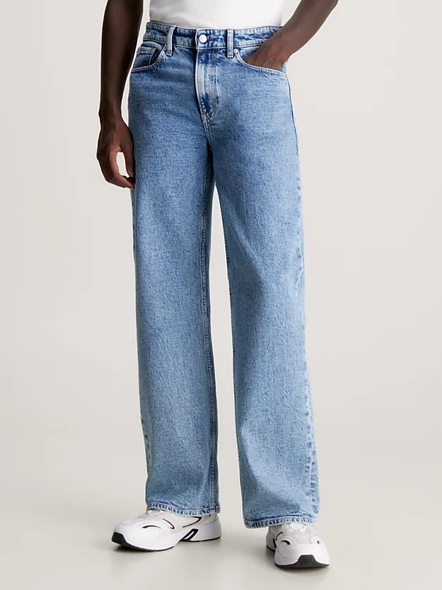 Calças jeans folgadas dos anos 90