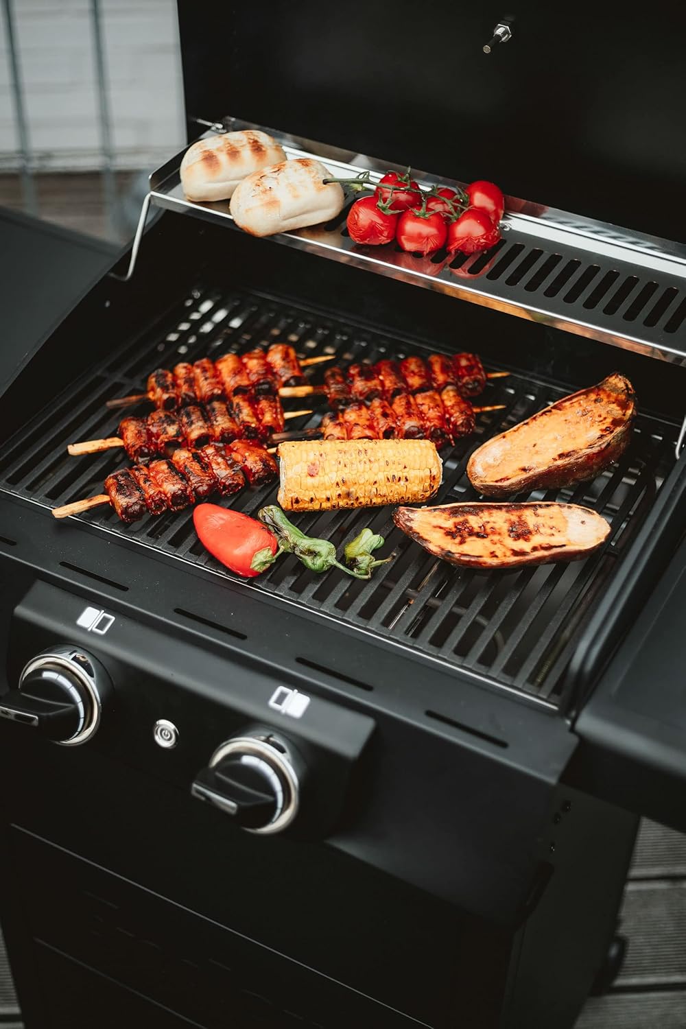 Enders® Elektrogrill eCRAVE 2, mit Gussrost, Grillwagen mit viel Stauraum, SIMPLE CLEAN™ Reinigungssystem, 2 leistungsstarke Heizelemente, formstabile Garhaube mit integriertem Thermometer #97116