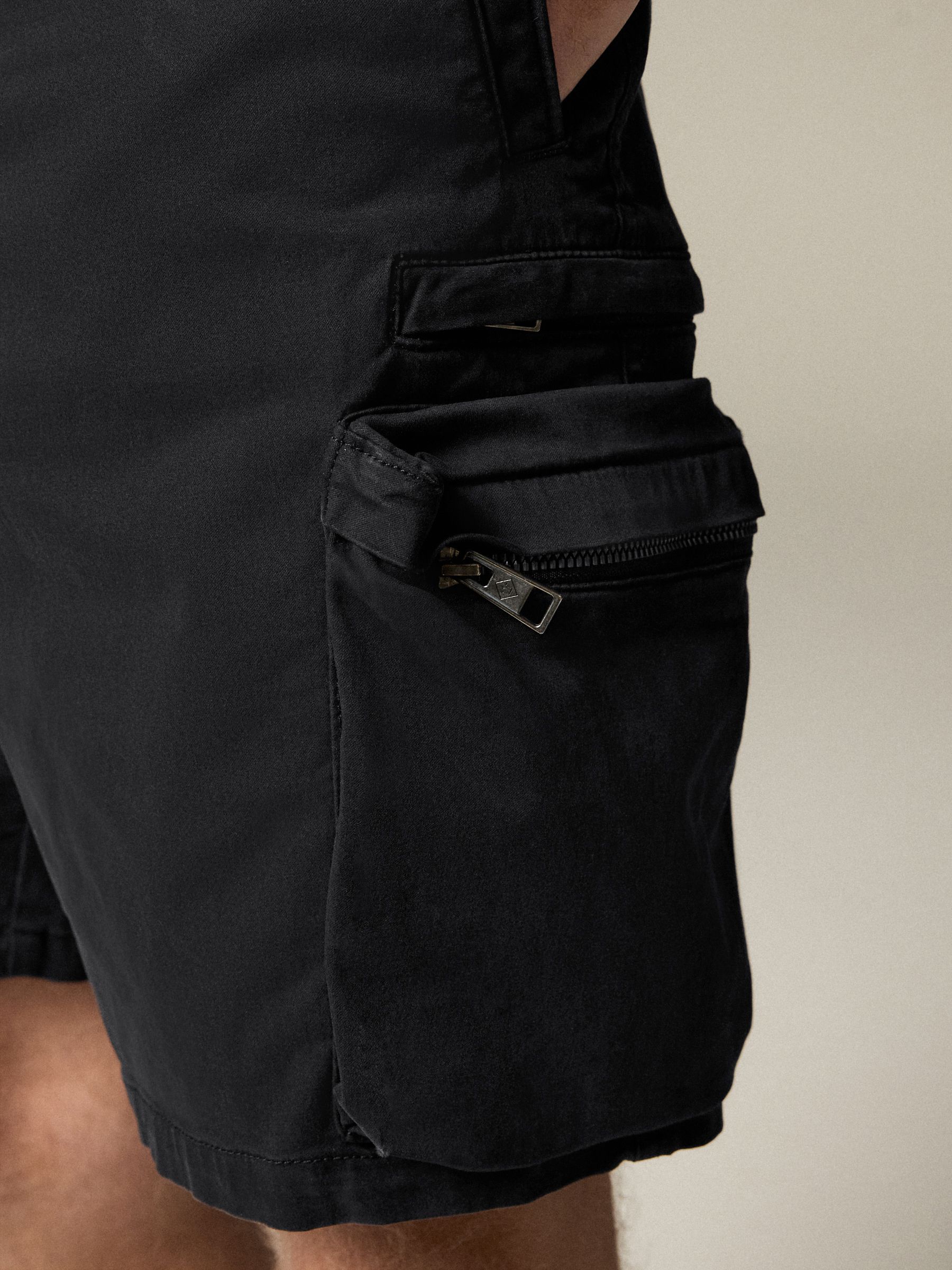 Zwart - Cargoshorts met 5 zakken