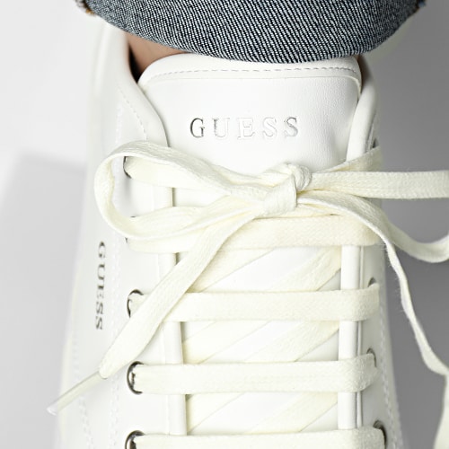 Baskets FM5UDILEA12 White