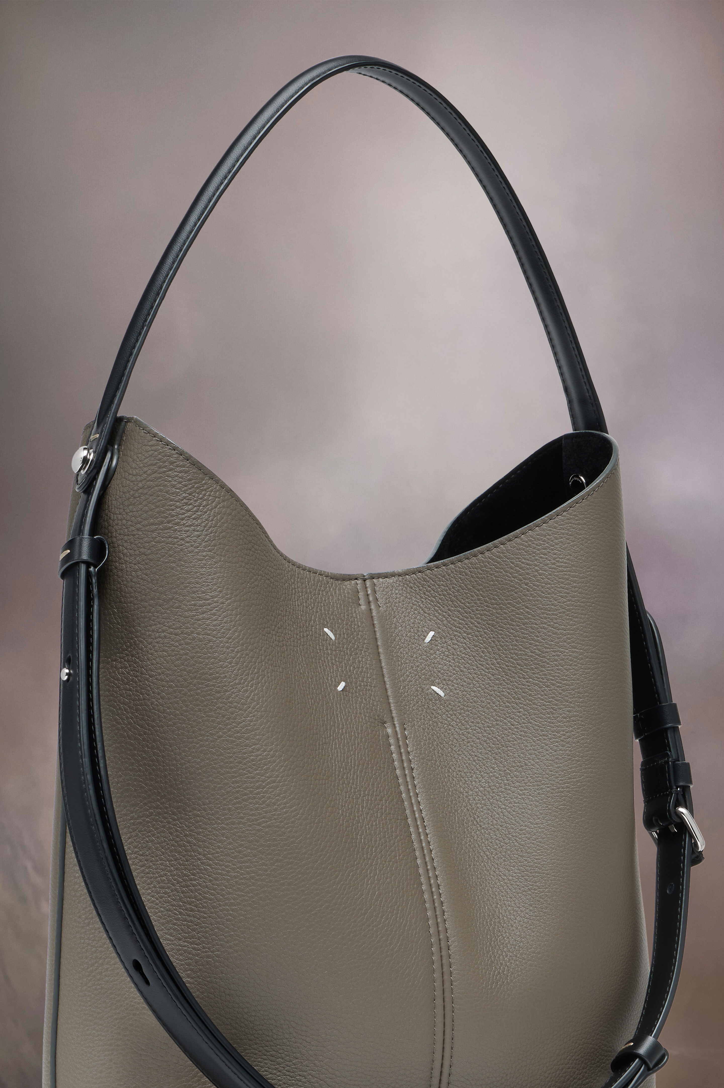 Sac Dress-age Hobo marron en cuir Graphite et noir