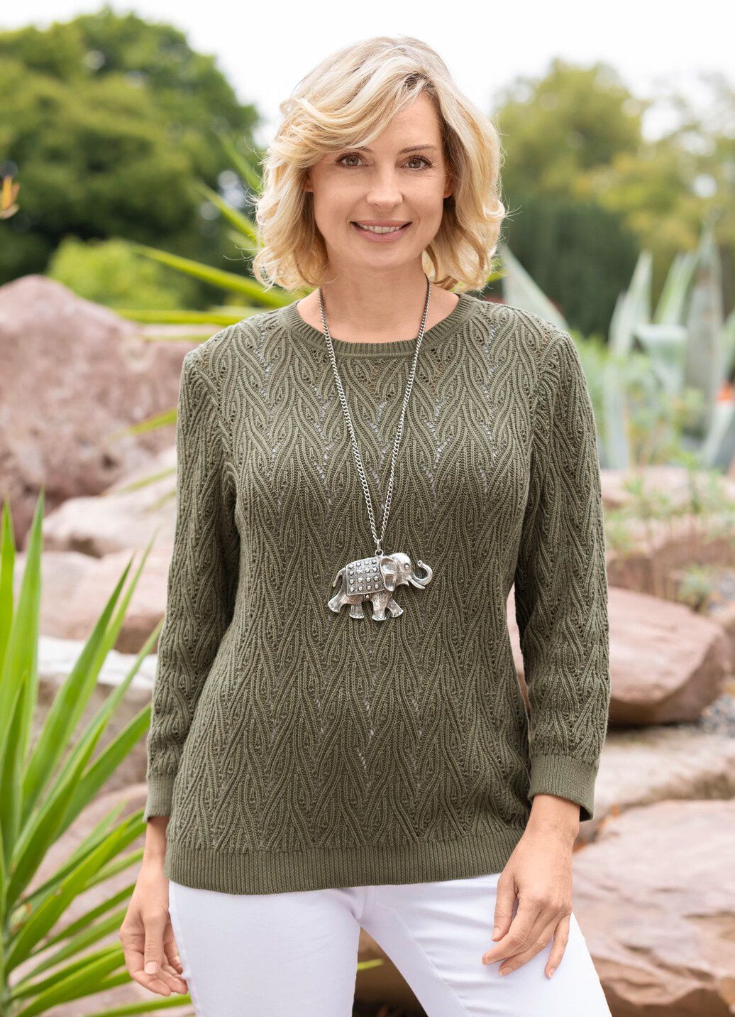 Pullover mit raffinierter Struktur mit Ajourakzenten