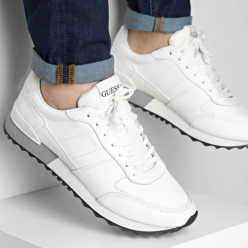 Baskets FM6PDVLEA12 White