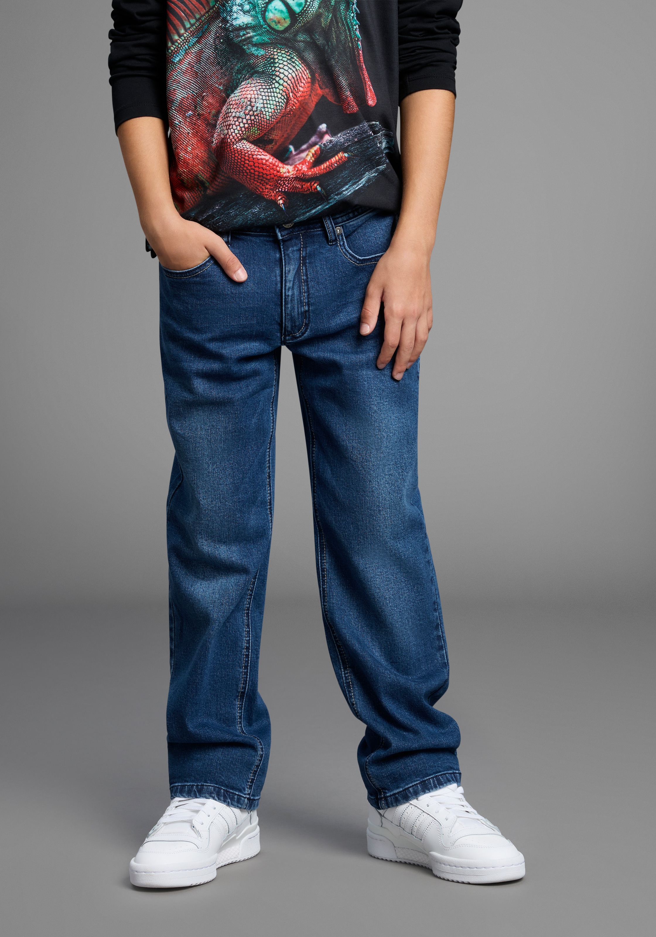 Bruno Banani Loose-fit-Jeans »Loose fit Stretchjeans«, NEU! BRUNO BANANI für TEENS. Lässige Jeans