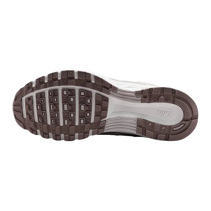 Nike P-6000 Sneakers Dames