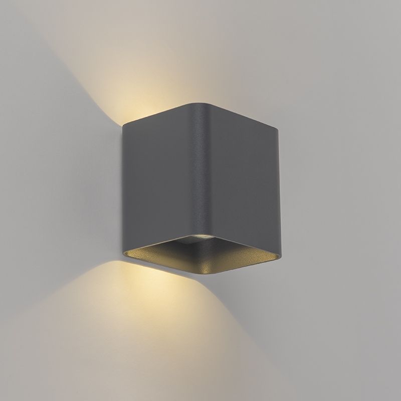 Moderne wandlamp donkergrijs incl. LED IP54 vierkant - Evi