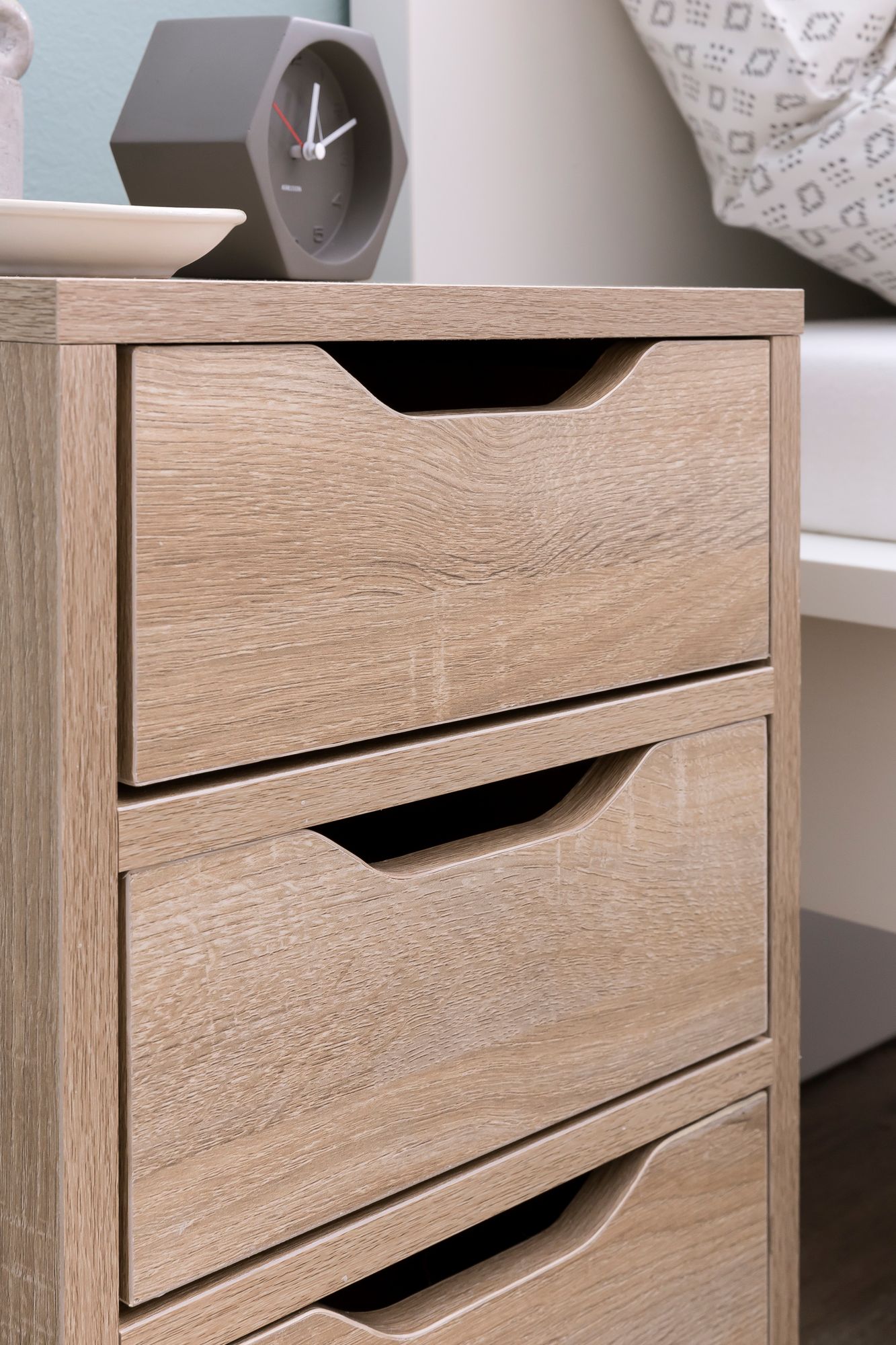 KADIMA DESIGN Nachtkonsole mit 3 Schubladen: Modernes Design, 3 Schubladen, große Ablagefläche, Melaminharzbeschichtung, kratzfest, wasserabweisend.