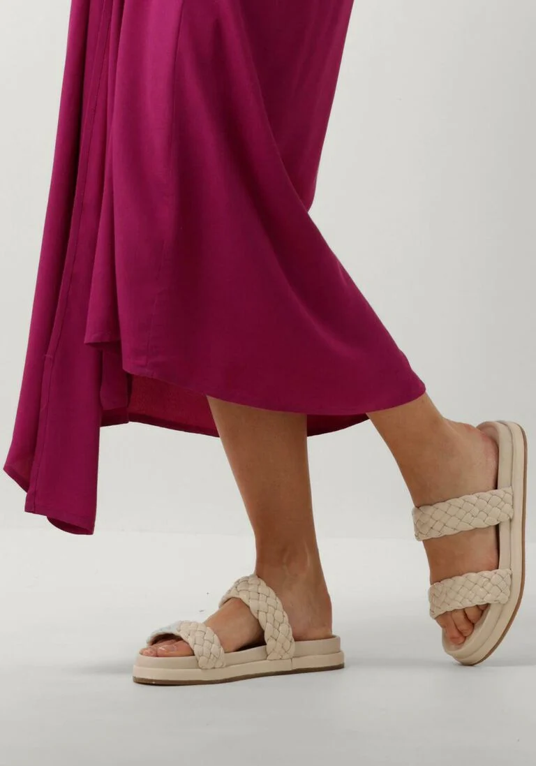 BLASZ beige blasz slippers lpmag-04