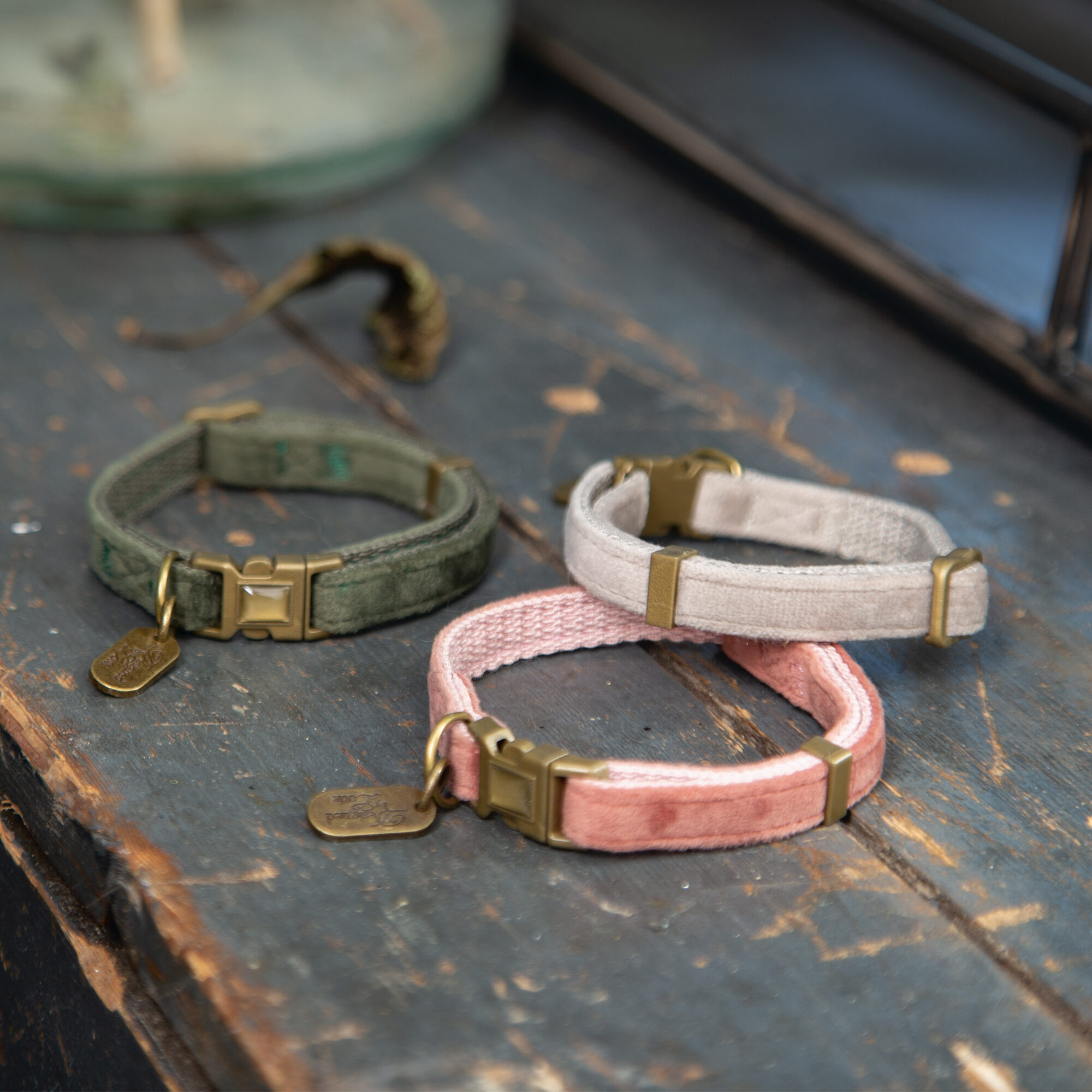 Designed by Lotte Kattenhalsband Velura