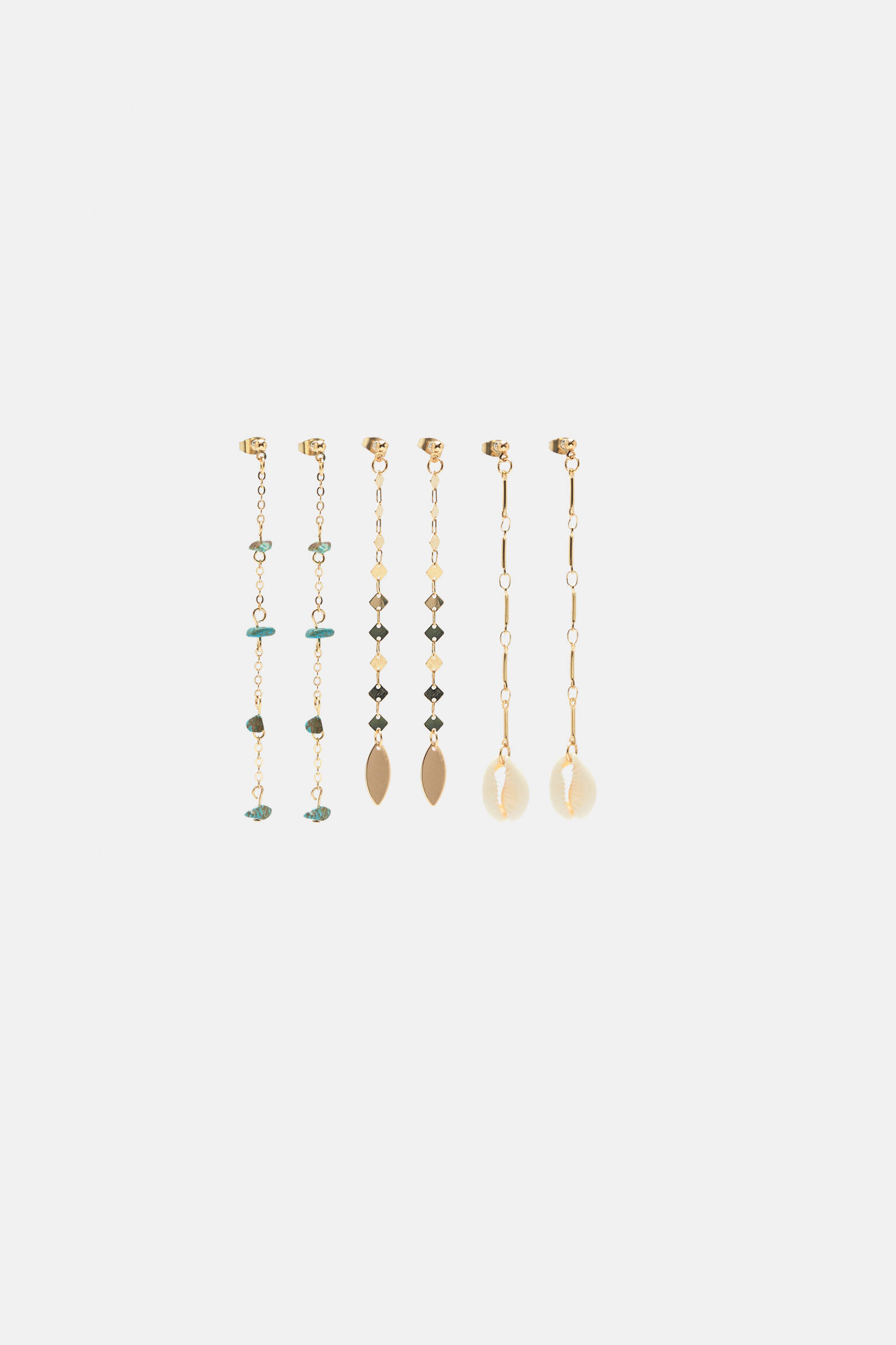 Conjunto com 3 pares de brincos longos - dourados