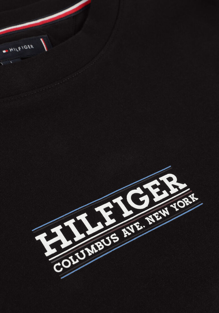 TOMMY HILFIGER zwarte tommy hilfiger t-shirt small hilfiger tee